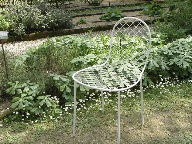 cadeira_elegante_jardim